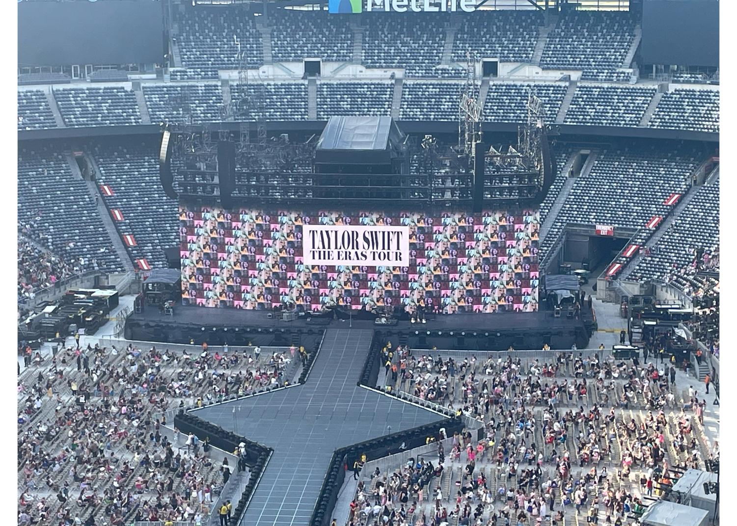 Taylor Swift Era Tour Stage Setup - Image to u