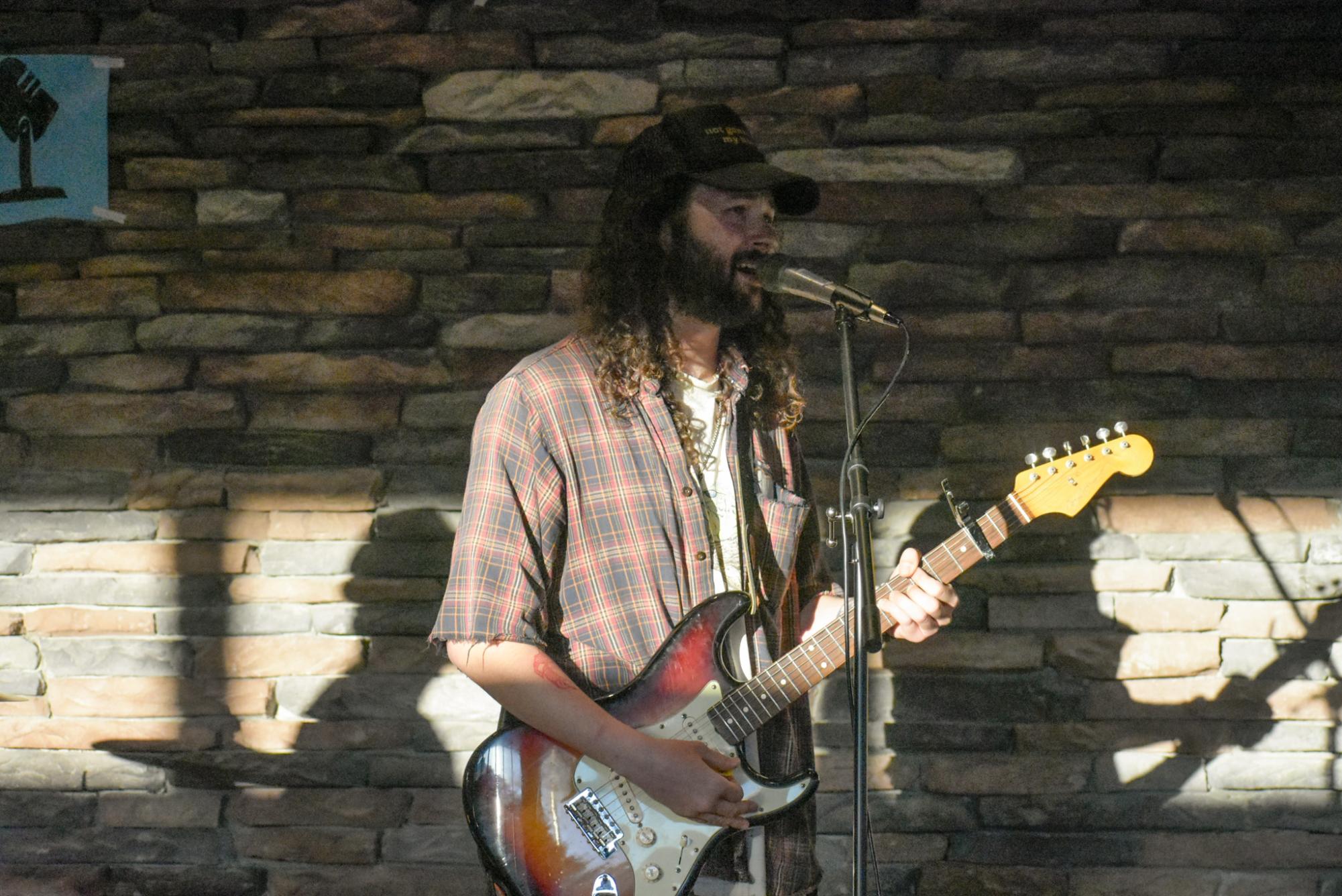 WQAQ Hosts Music for Meals 2025