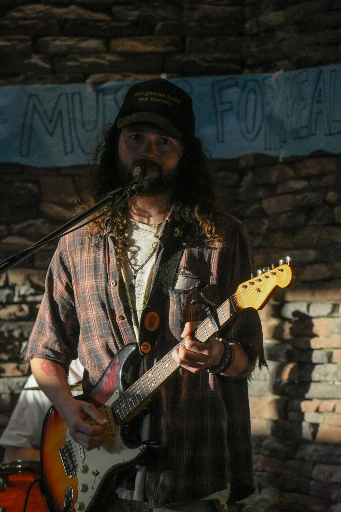 WQAQ Hosts Music for Meals 2025