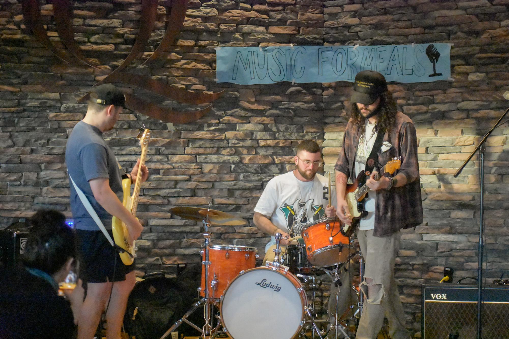 WQAQ Hosts Music for Meals 2025