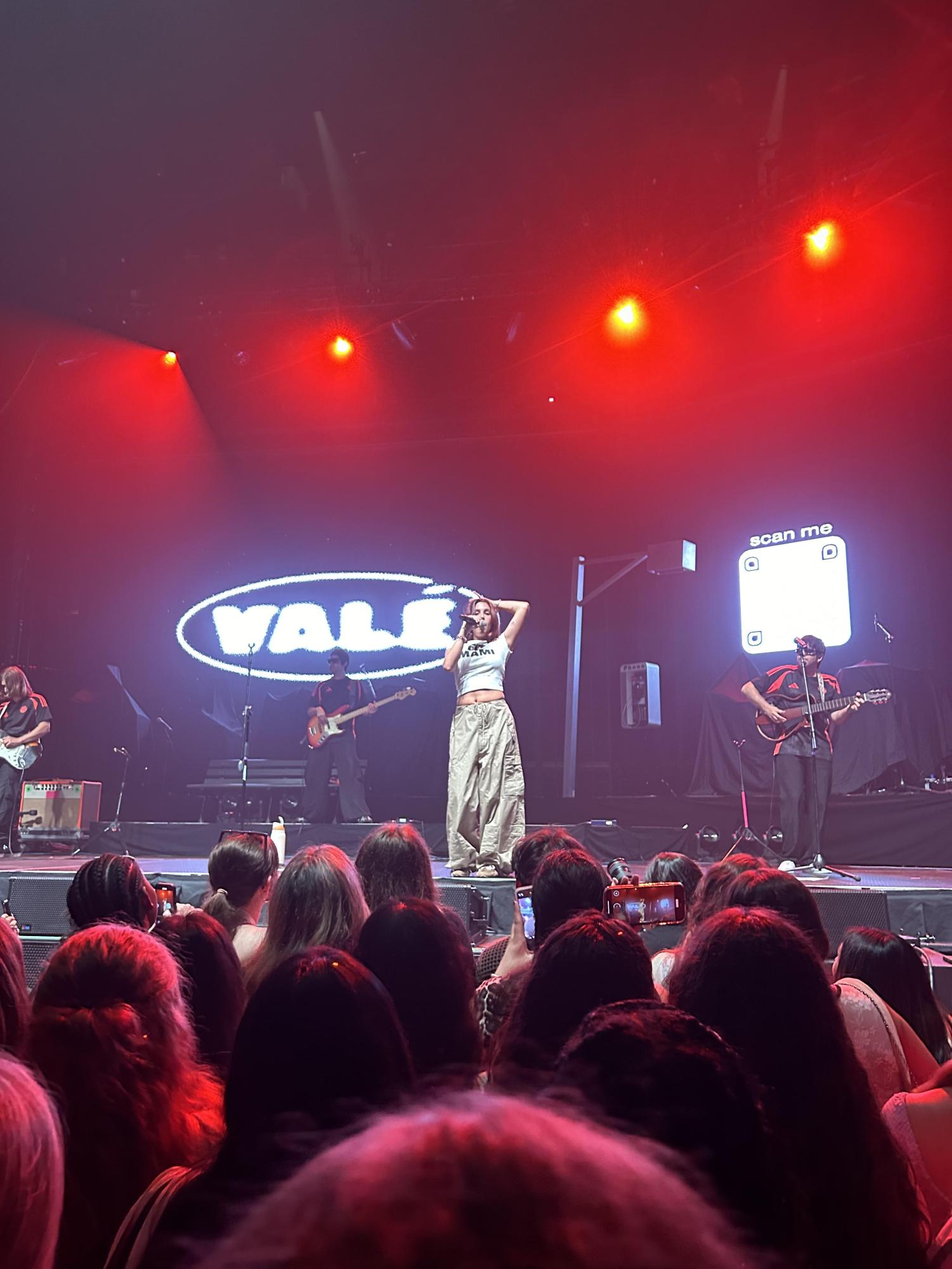 Spent ‘The Weekend’ Reminiscing The Driver Era’s Mesmerizing Performance at Mohegan Sun Arena