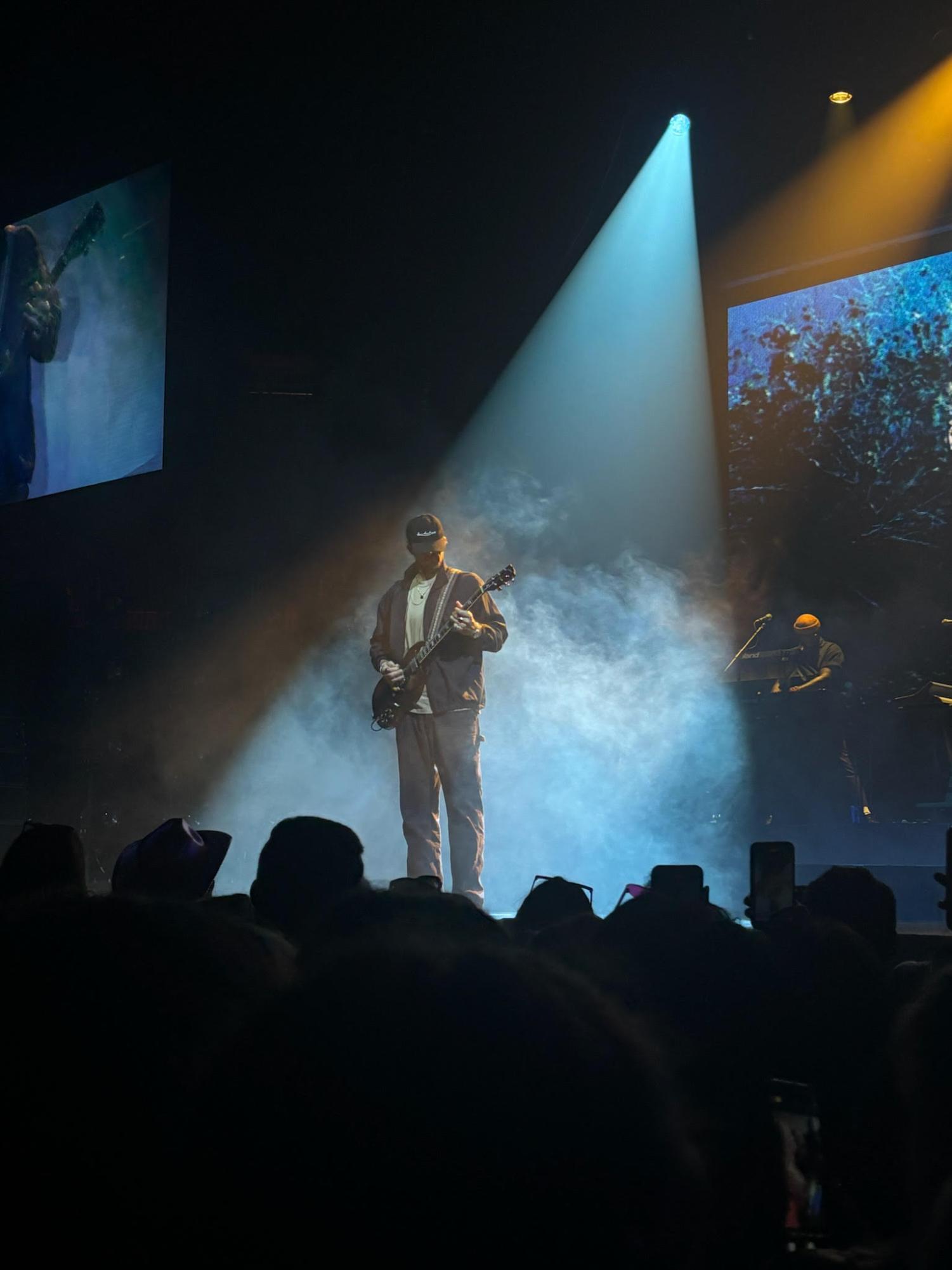 Spent ‘The Weekend’ Reminiscing The Driver Era’s Mesmerizing Performance at Mohegan Sun Arena