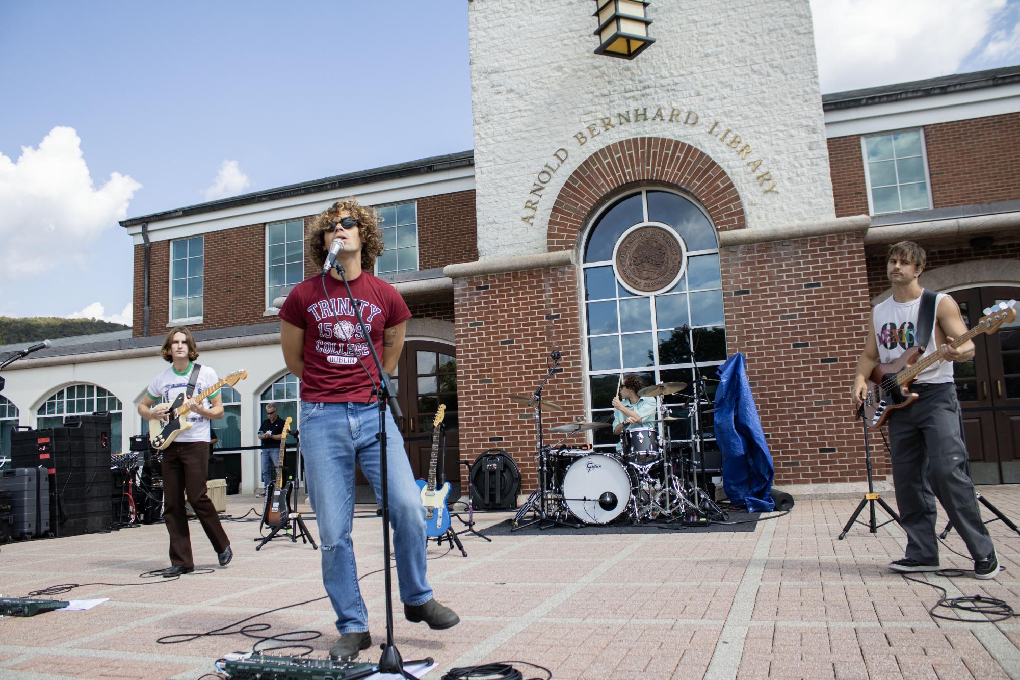 almost monday Gives Quinnipiac a Taste of SoCal at Fall Fest