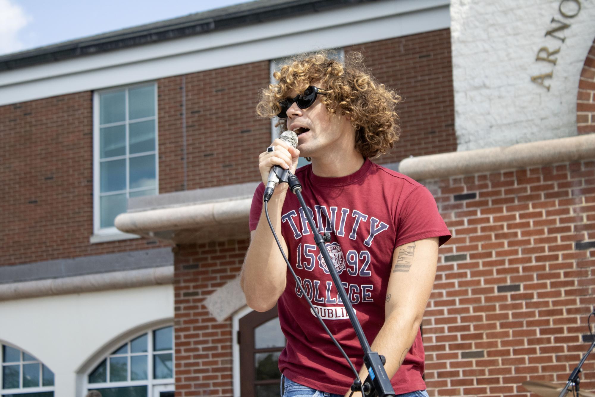 almost monday Gives Quinnipiac a Taste of SoCal at Fall Fest