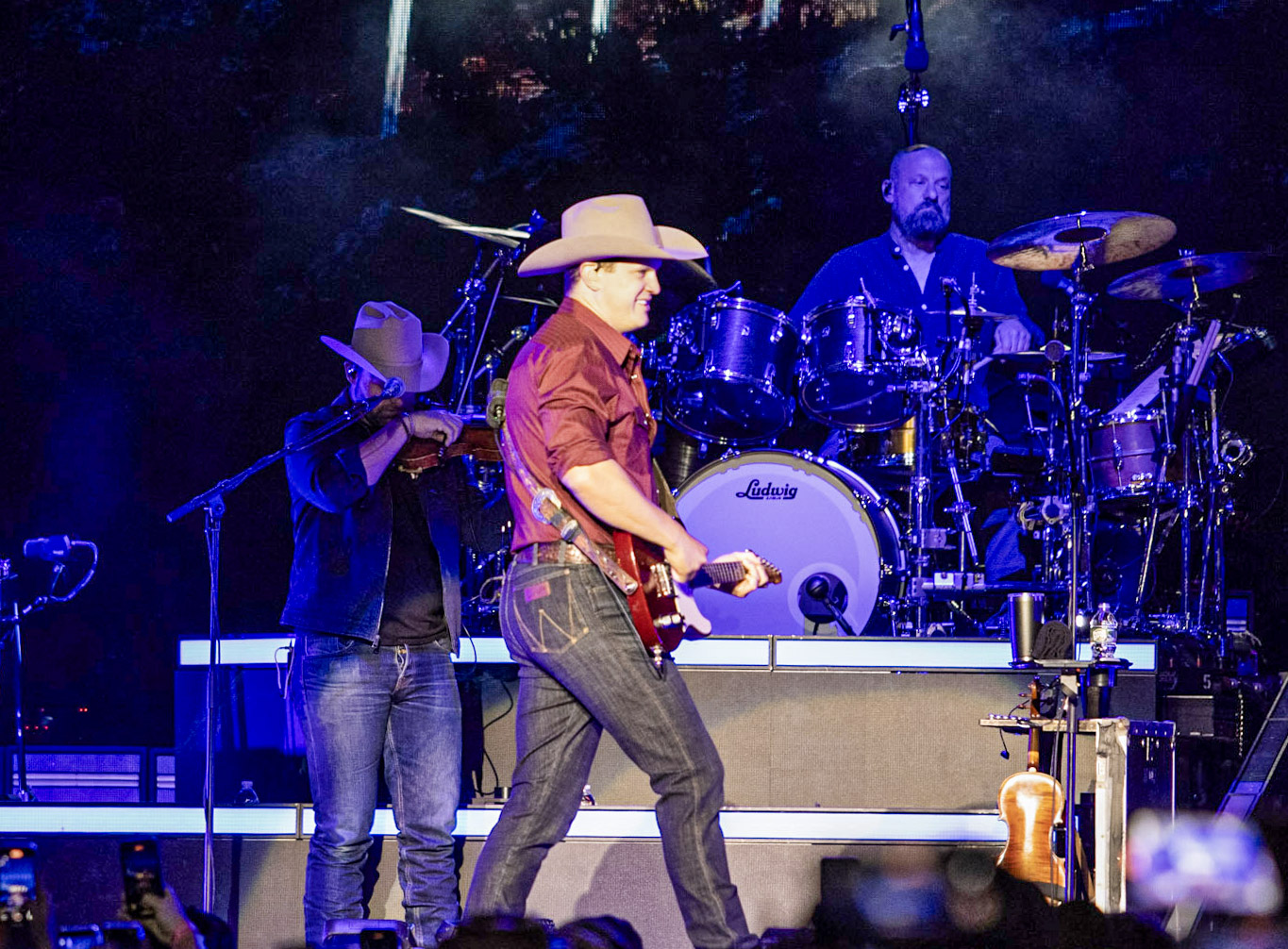Mr. Saturday Night Brought the Vibes on Thursday at Hartford Healthcare Amphitheater
