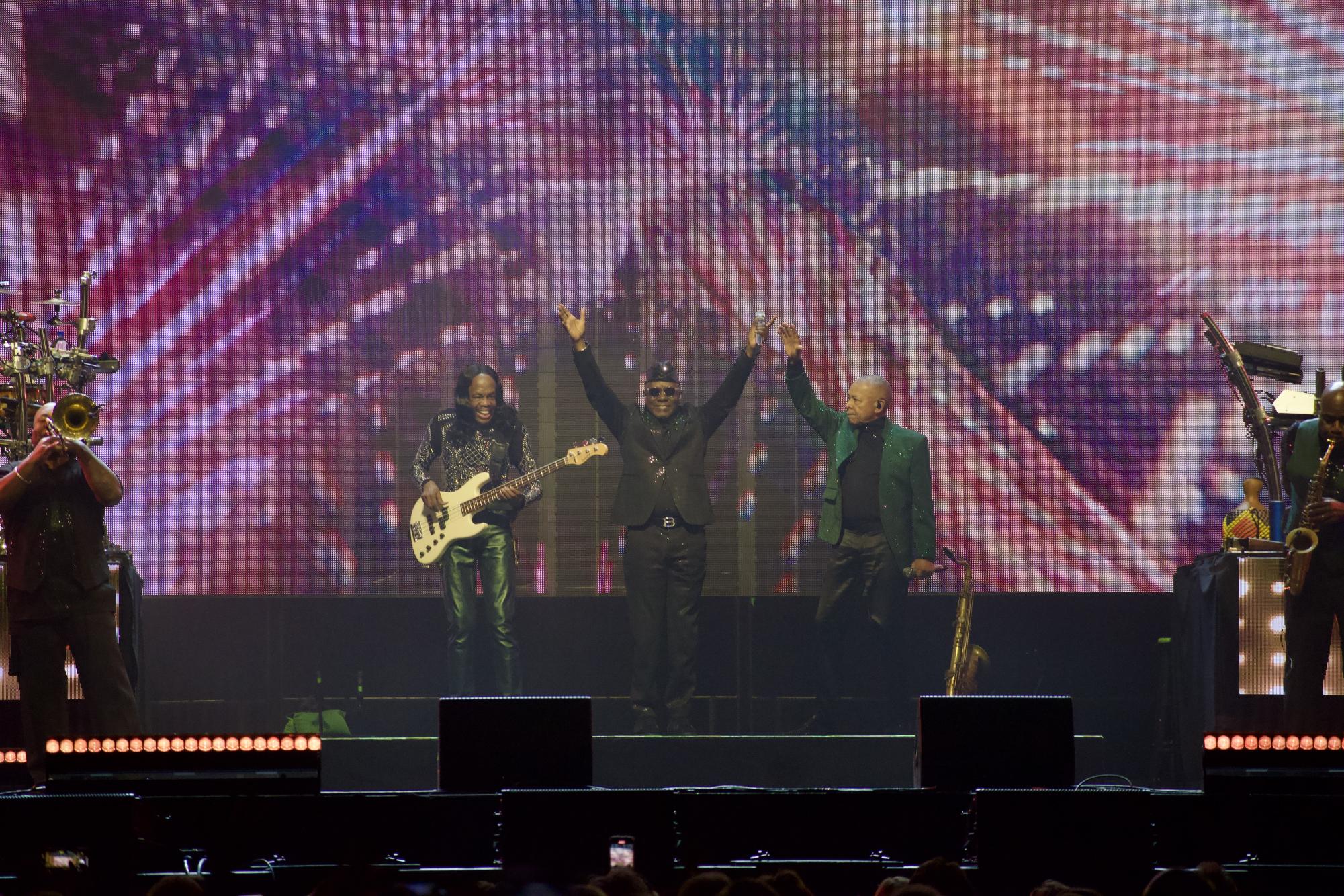 Earth, Wind & Fire Turned Mohegan Sun Into A Boogie Wonderland