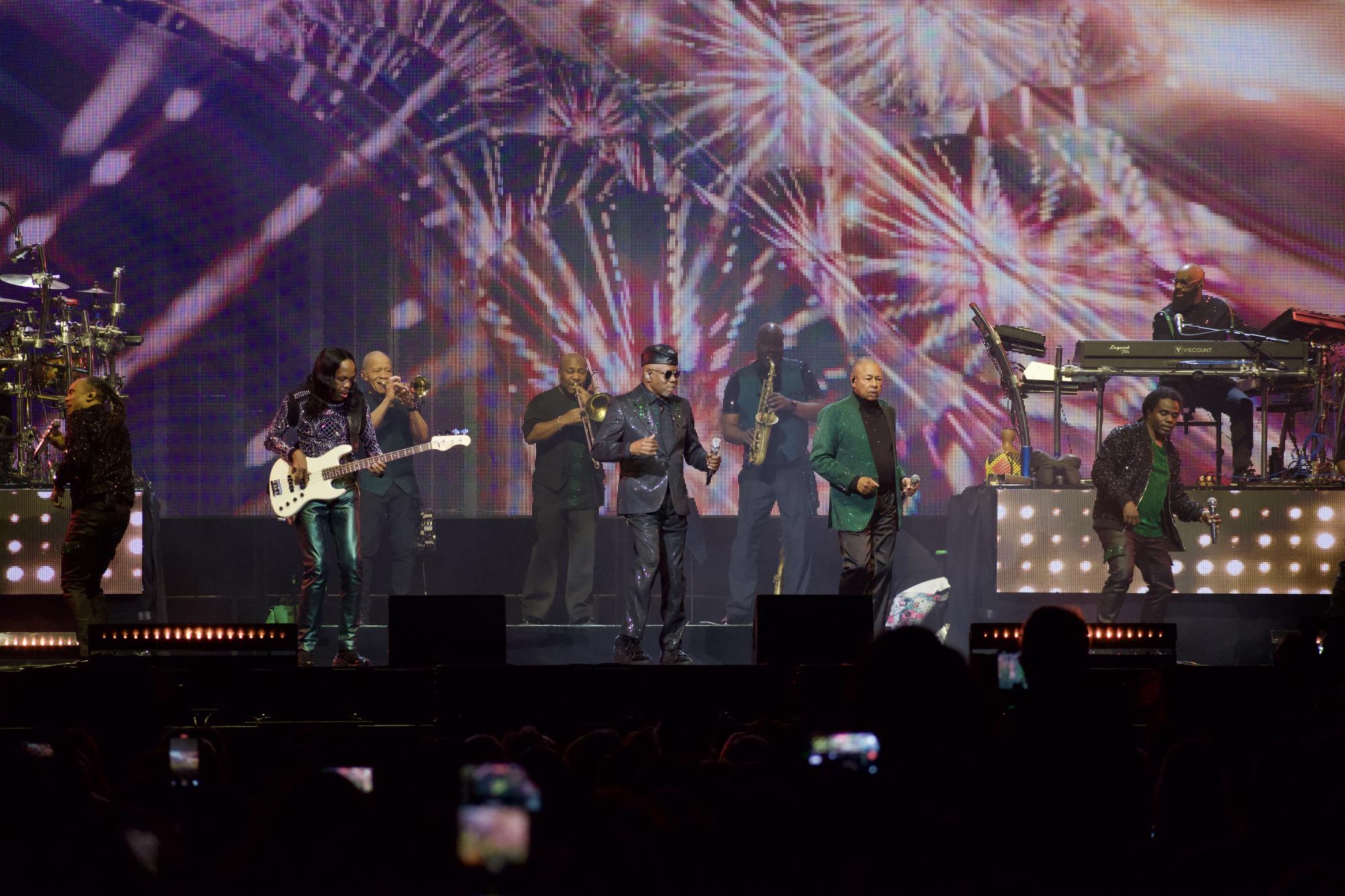 Earth, Wind & Fire Turned Mohegan Sun Into A Boogie Wonderland