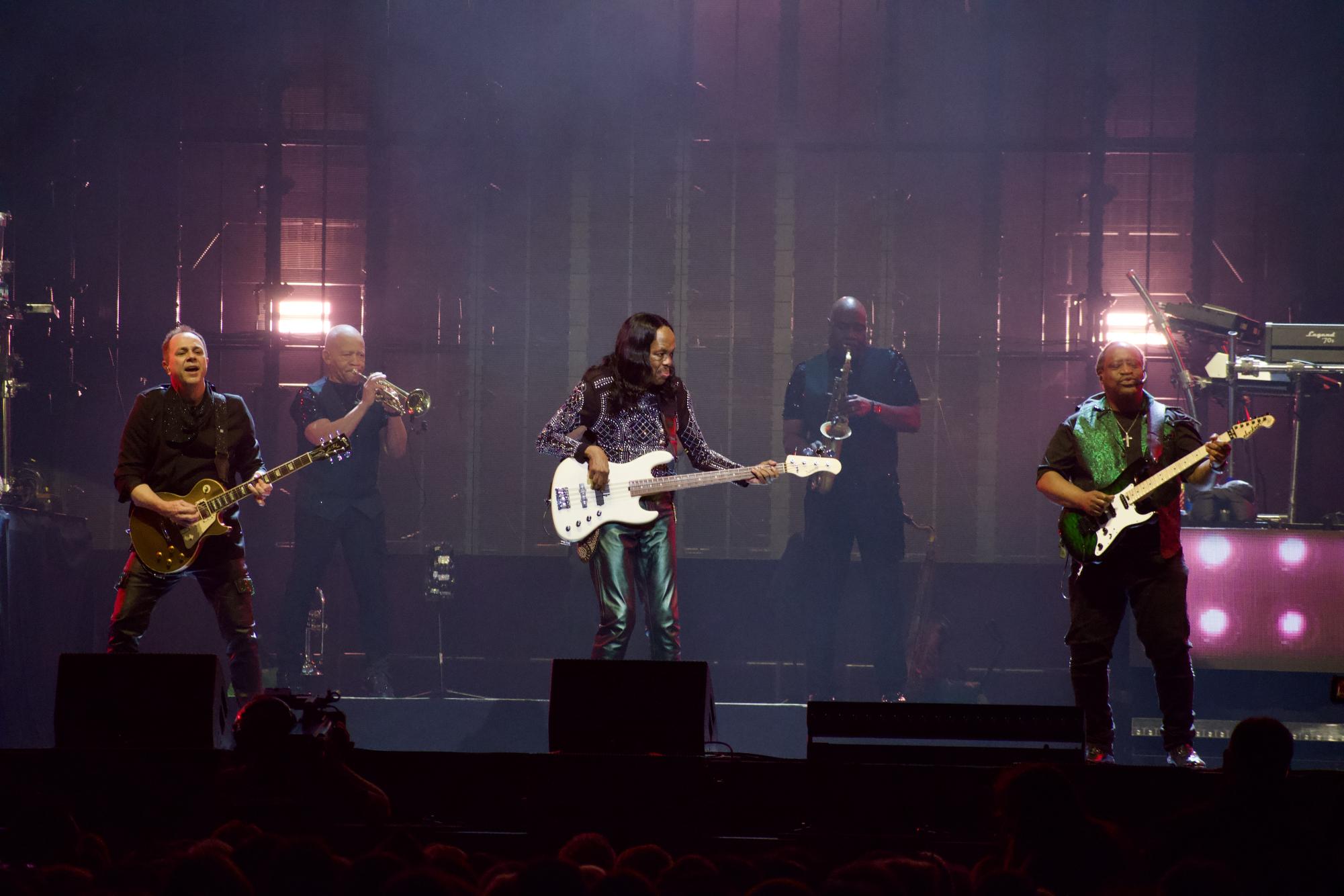 Earth, Wind & Fire Turned Mohegan Sun Into A Boogie Wonderland
