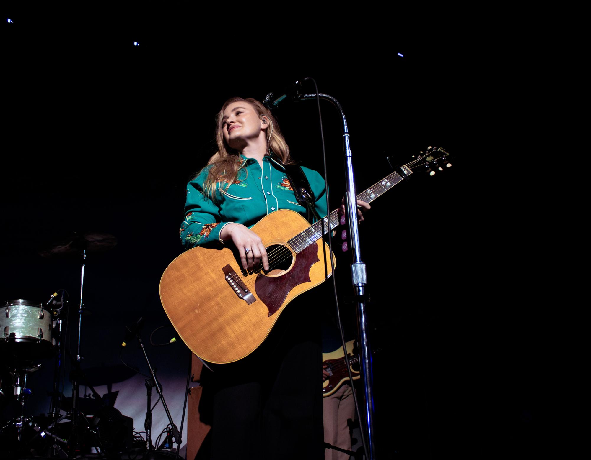 "Walking on Sunshine" with Aly & AJ