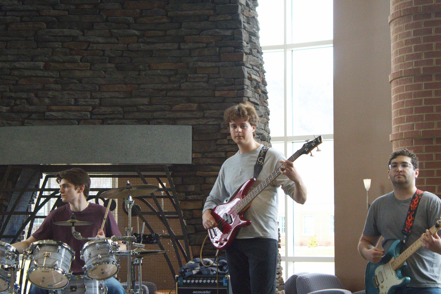 Area Code Rocks Tunes at Noon in the Quinnipiac Piazza