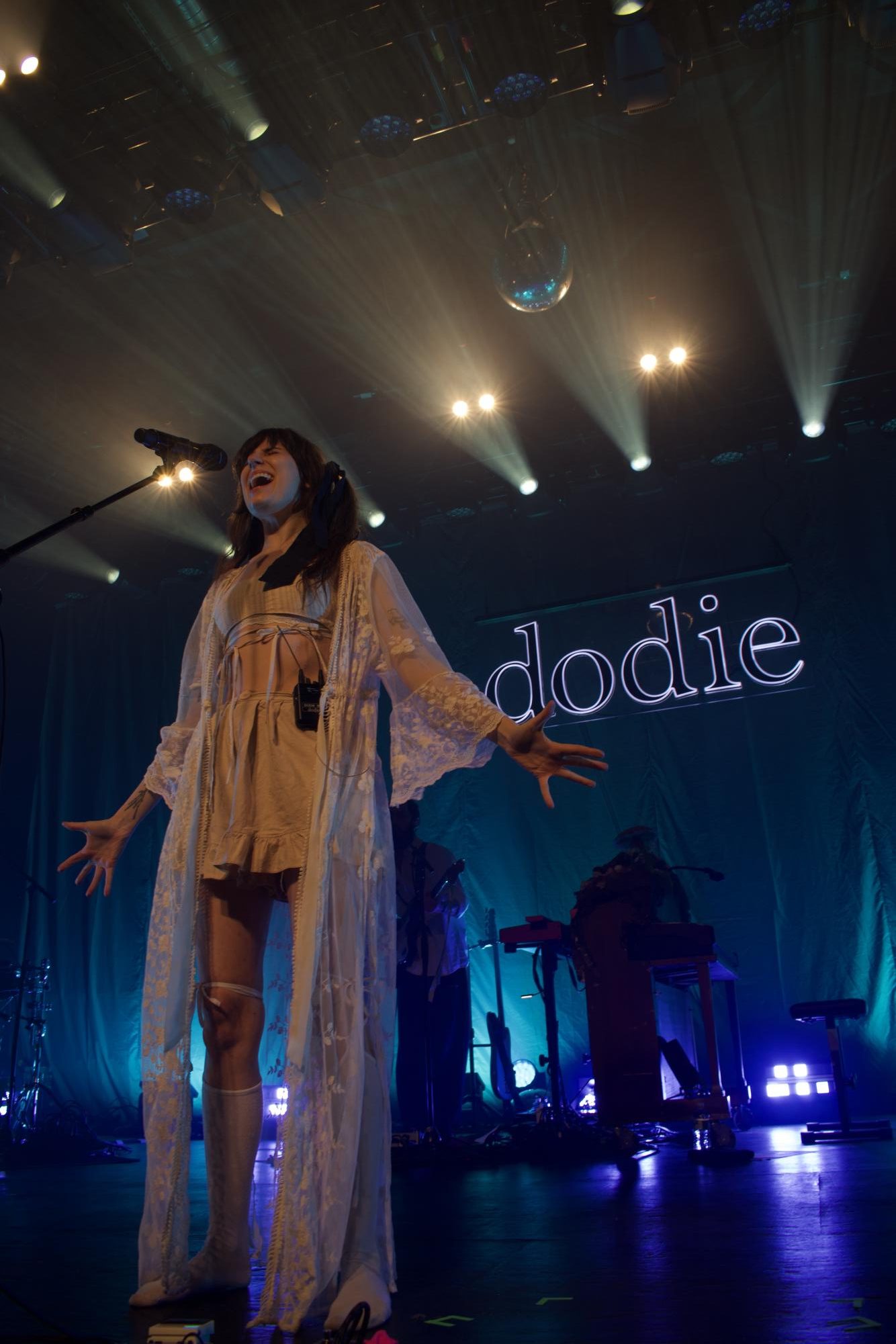 "Maybe, Finally:" dodie Illuminates Brooklyn Steel