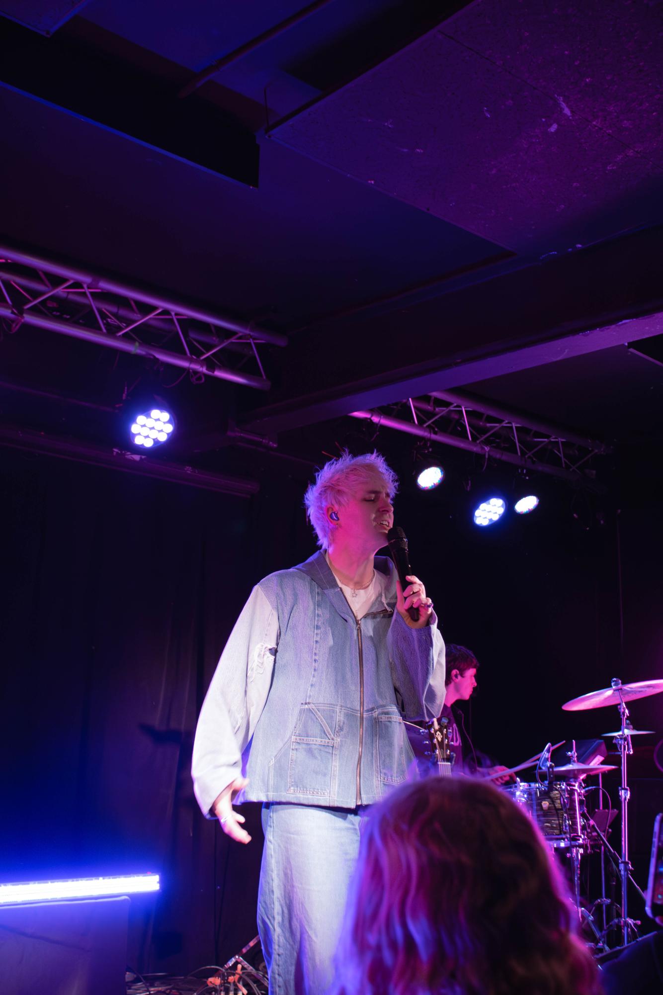 "Everything Sucks," But vaultboy's Concerts Don't!