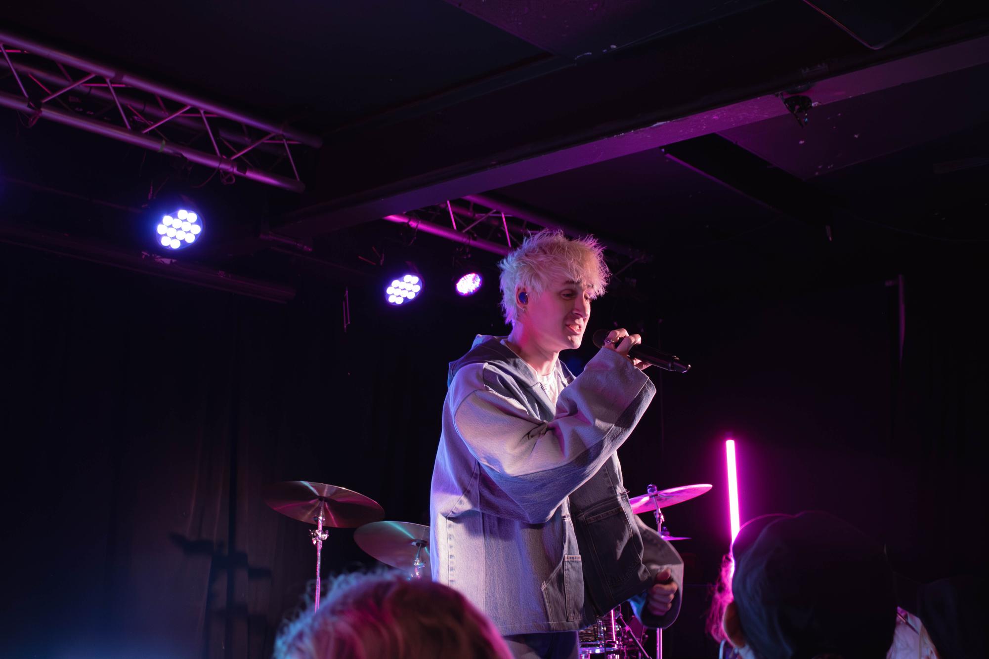 "Everything Sucks," But vaultboy's Concerts Don't!