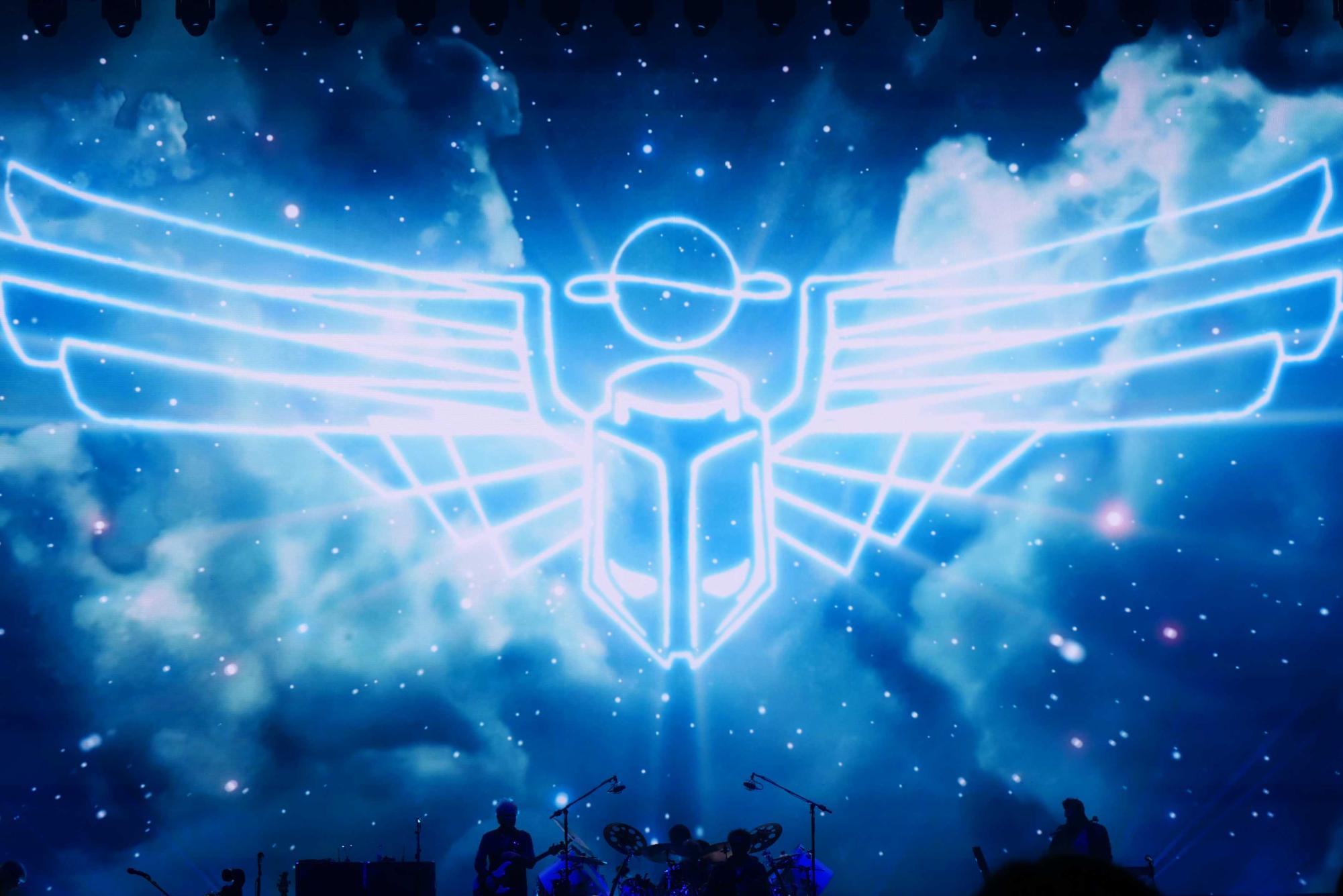 "After All These Years" Journey still rocked the crowd at People's Bank Arena