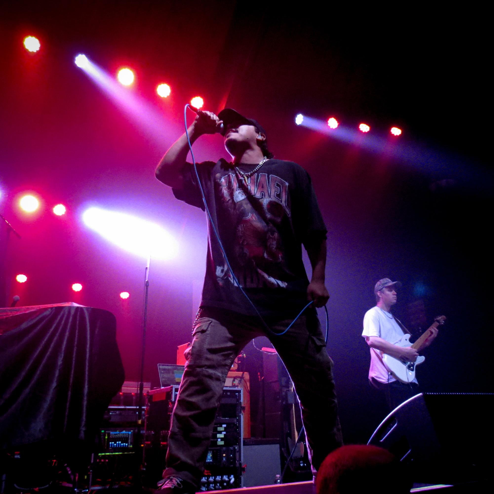 Dance Gavin Dance owned the night Toyota Oakdale Theater
